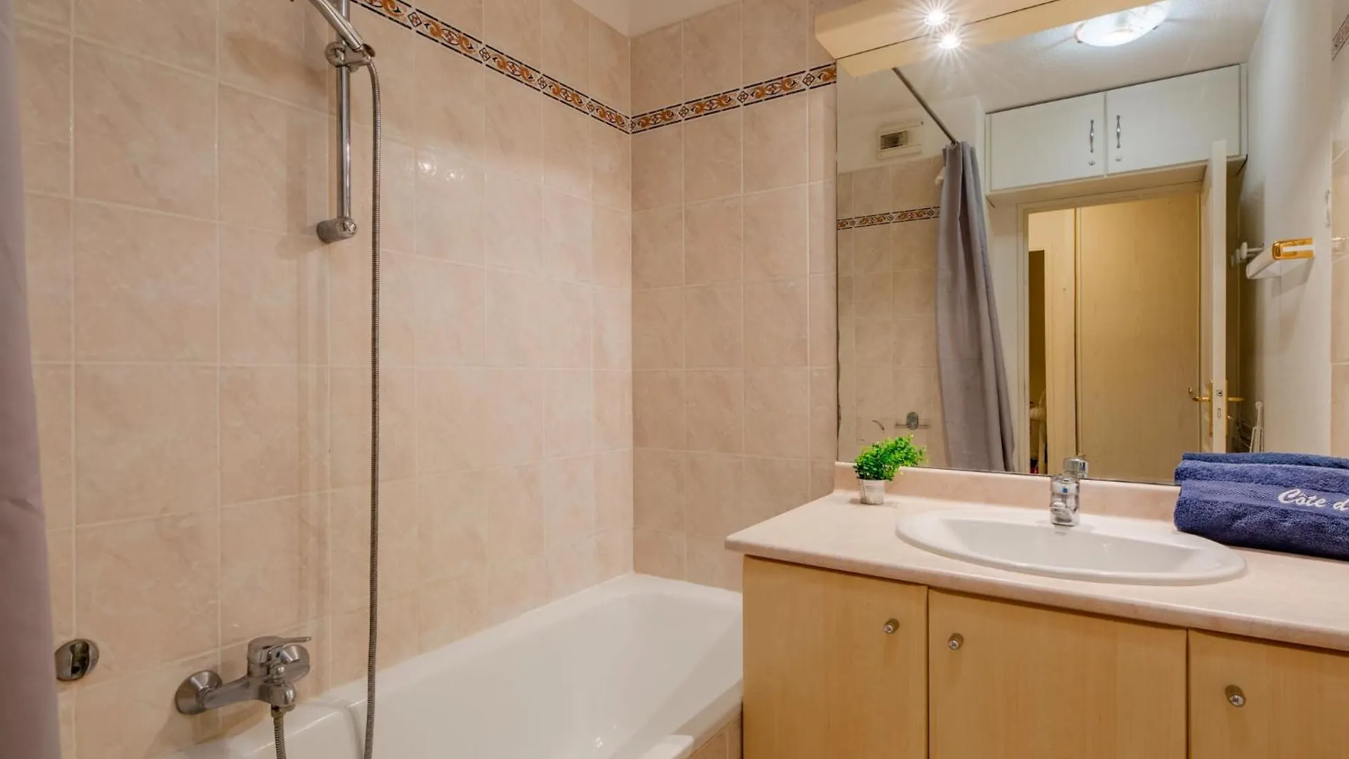 Apartment Les Calanques Du Parc-4 By Interhome Saint Aygulf France