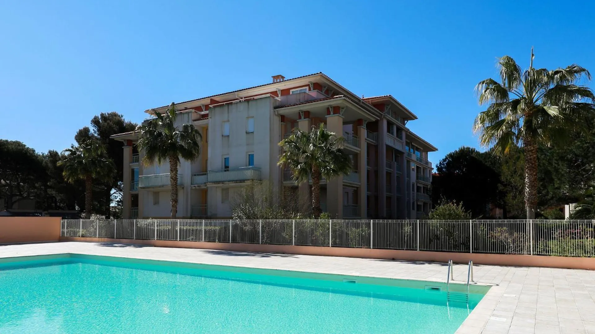 Apartment Les Calanques Du Parc-4 By Interhome Saint Aygulf