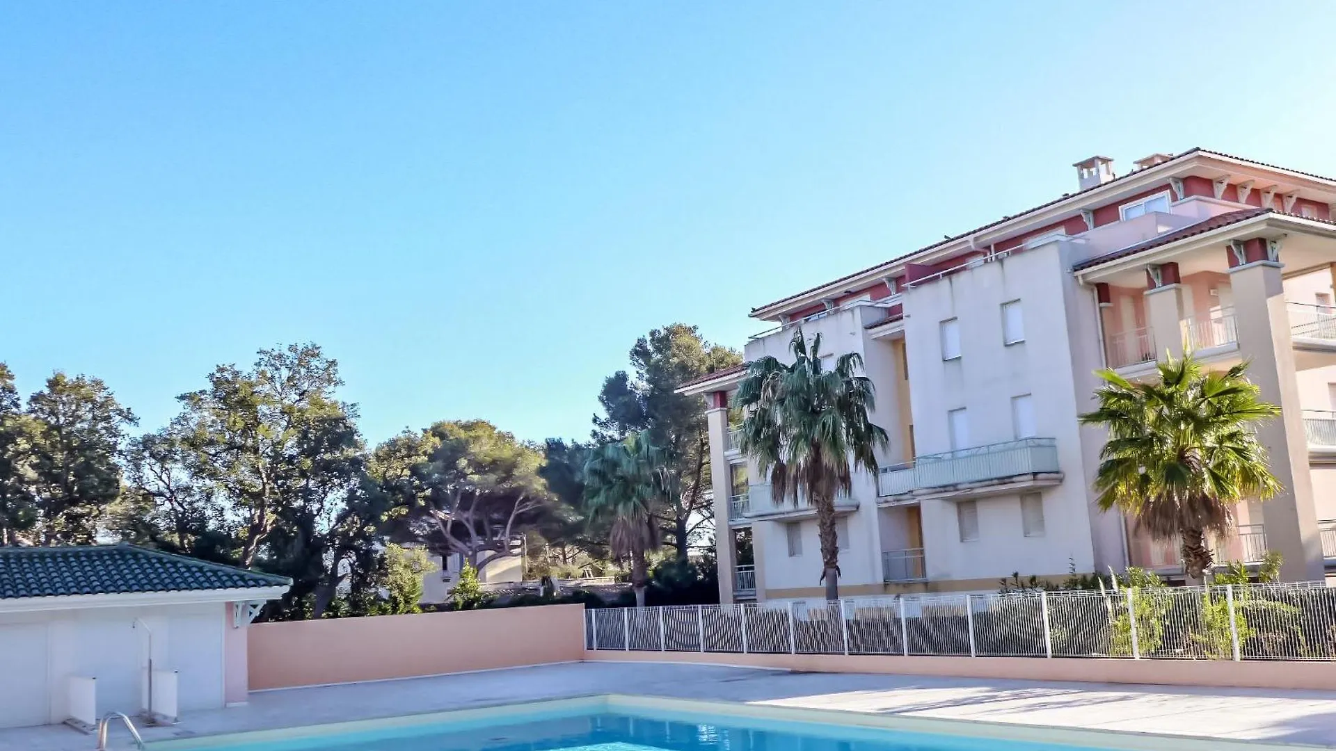 Apartment Les Calanques Du Parc-4 By Interhome Saint Aygulf